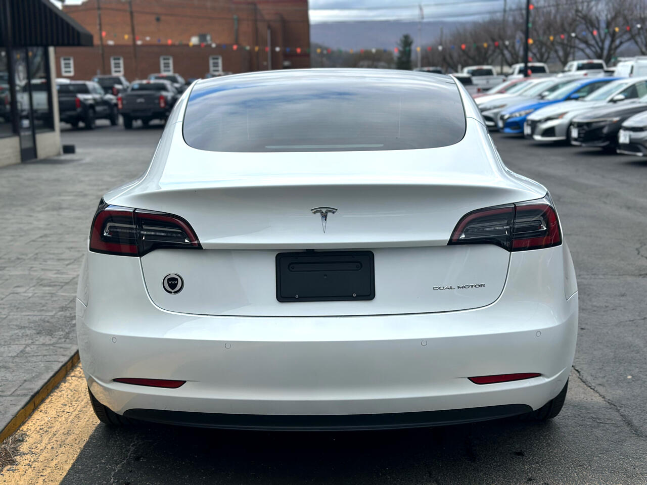 2022 Tesla Model 3 Long Range photo 4