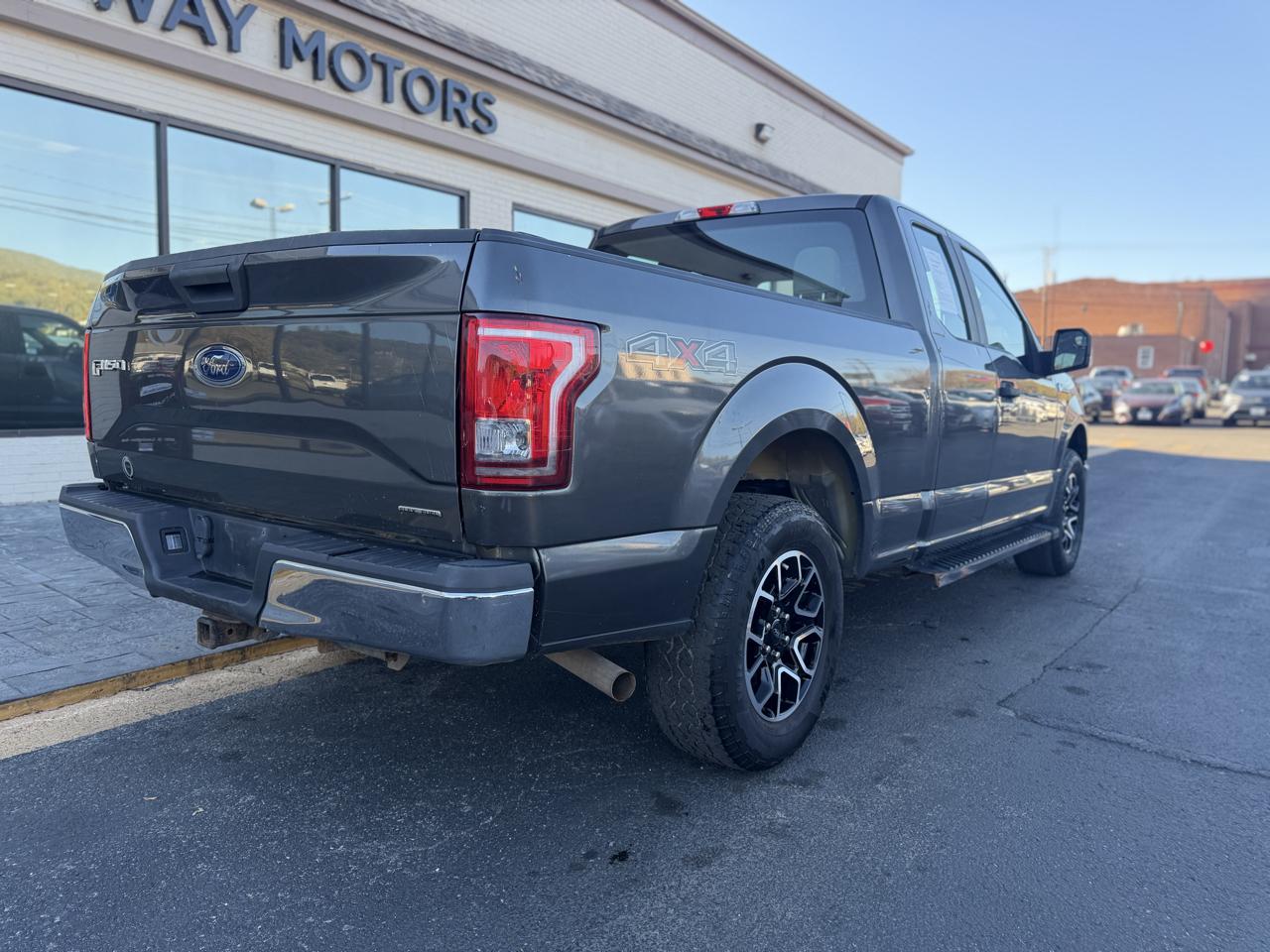 Ford F-150 4WD SuperCab 145" XL 2016