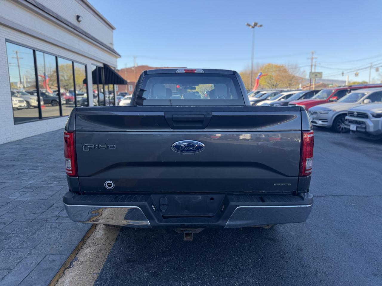 Ford F-150 4WD SuperCab 145" XL 2016