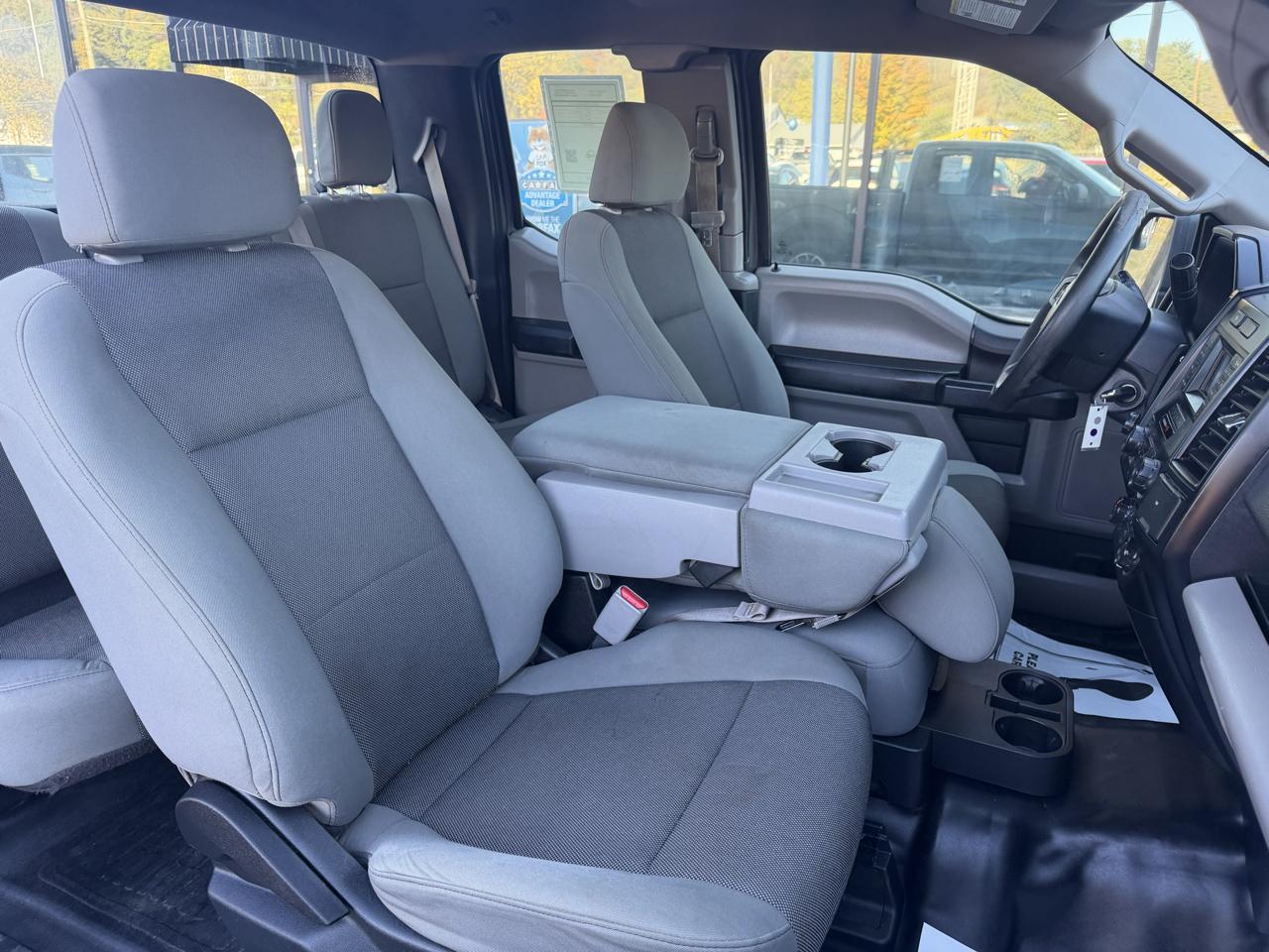 Ford F-150 4WD SuperCab 145" XL 2016