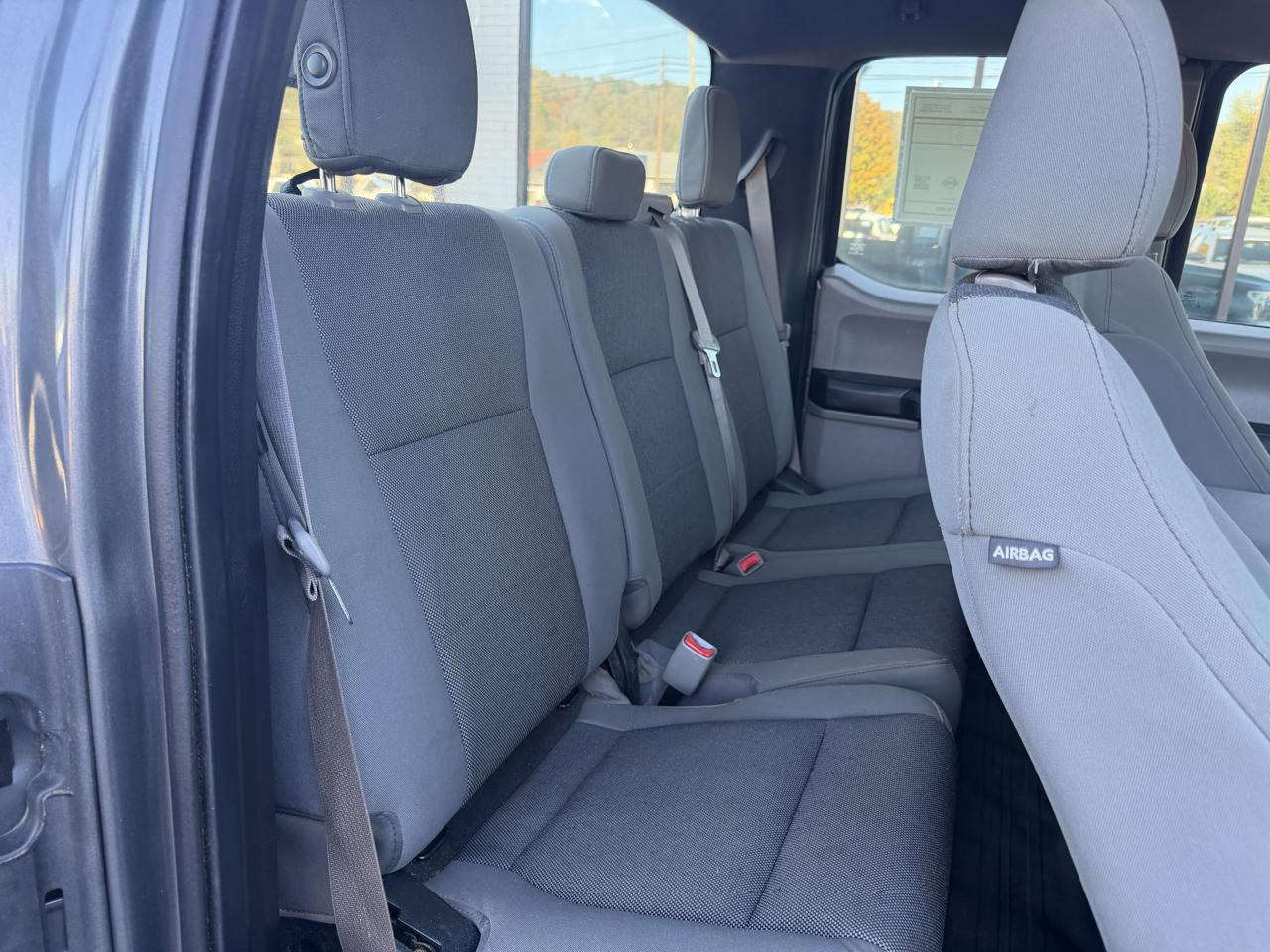 Ford F-150 4WD SuperCab 145" XL 2016