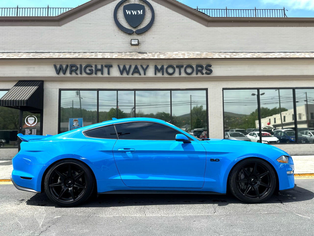 2022 Ford Mustang GT Premium photo 2