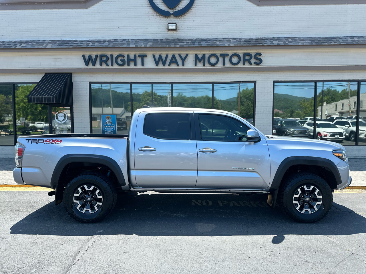 2021 Toyota Tacoma TRD Double Cab photo 2