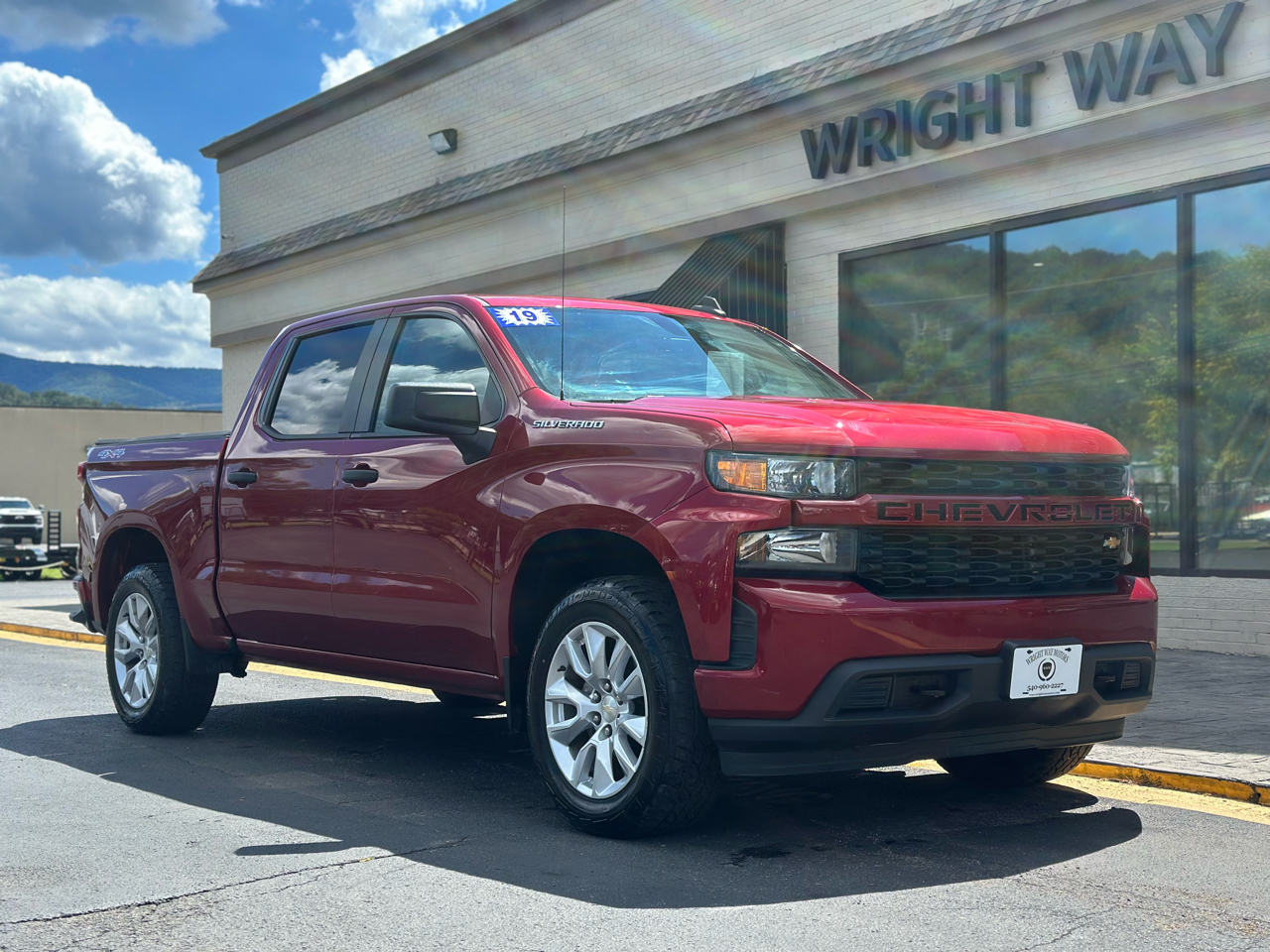 2019 Chevrolet Silverado 1500 4WD Crew Cab 143.5" Custom
