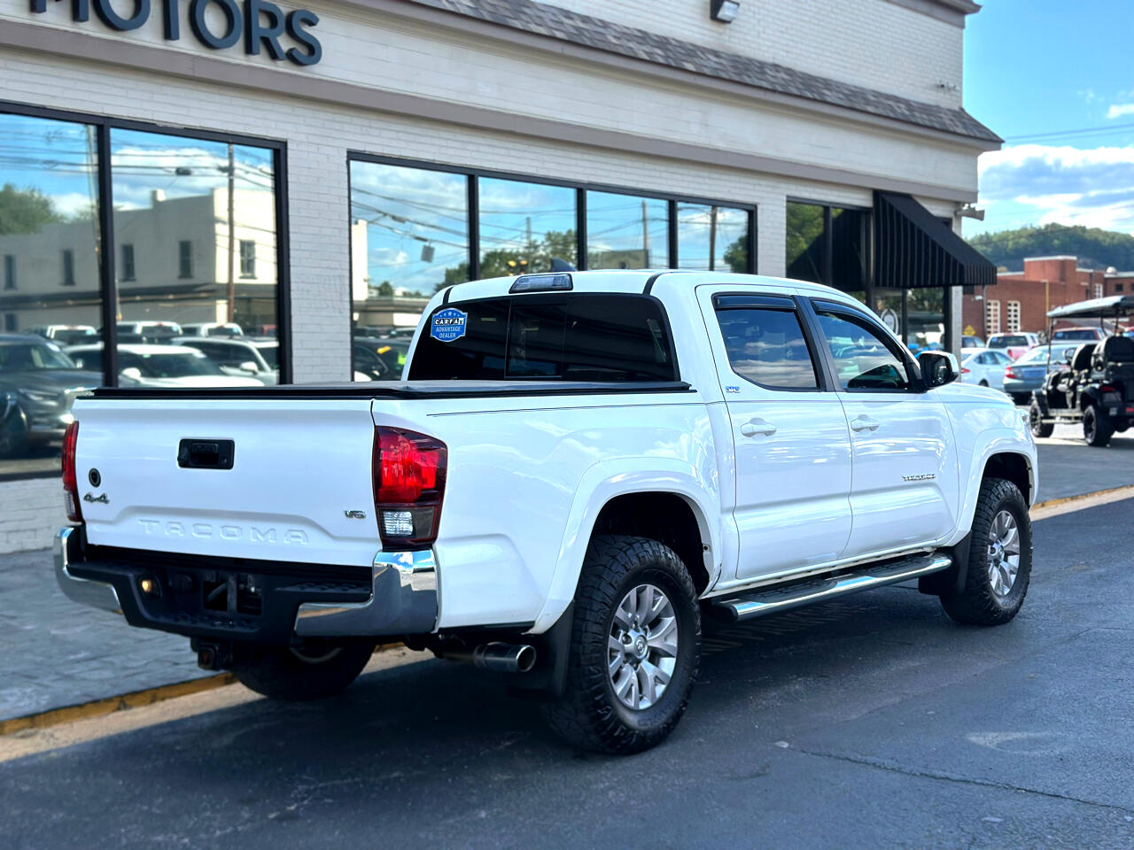 2018 Toyota Tacoma SR5 Double Cab V6 photo 3