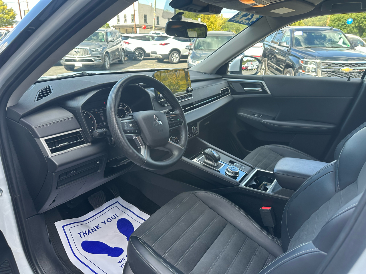 2024 Mitsubishi Outlander SE Black Edition S-AWC photo 8