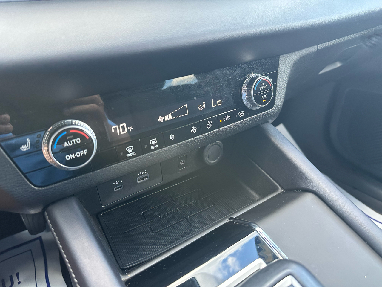 2024 Mitsubishi Outlander SE Black Edition S-AWC photo 12
