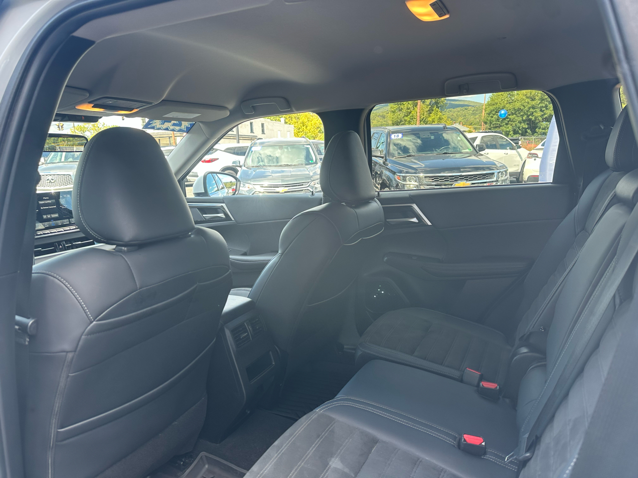 2024 Mitsubishi Outlander SE Black Edition S-AWC photo 16