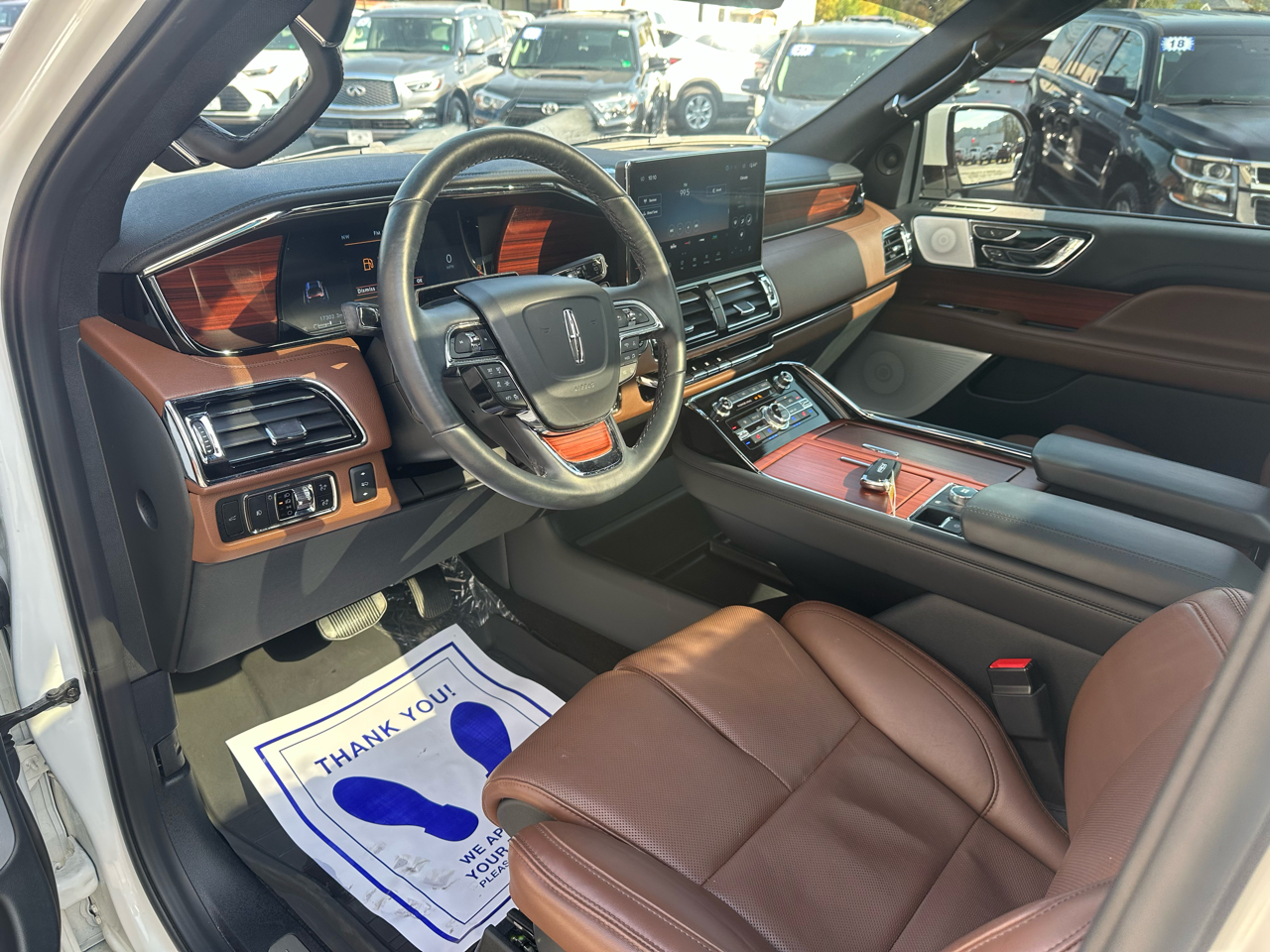 2024 Lincoln Navigator L Reserve photo 11