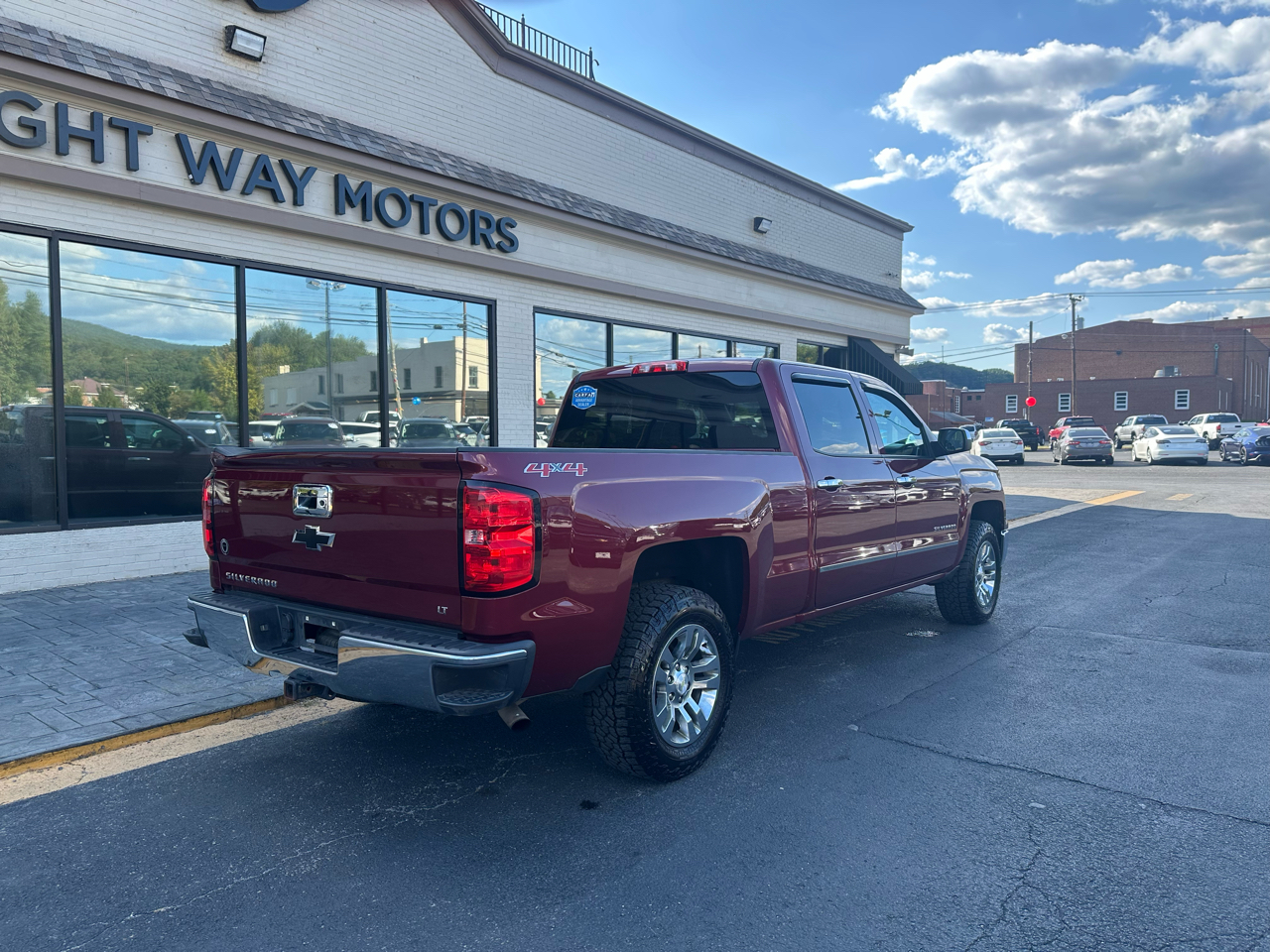 2014 Chevrolet Silverado 1500 LT photo 2