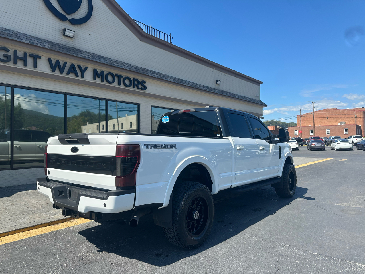 2022 Ford F-250 Lariat photo 2
