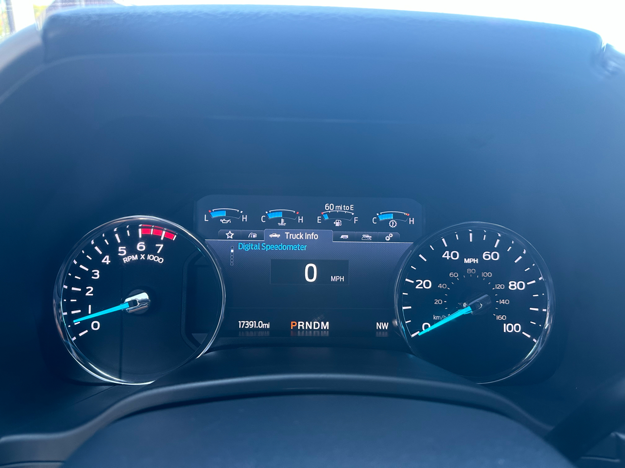 2022 Ford F-250 Lariat photo 14
