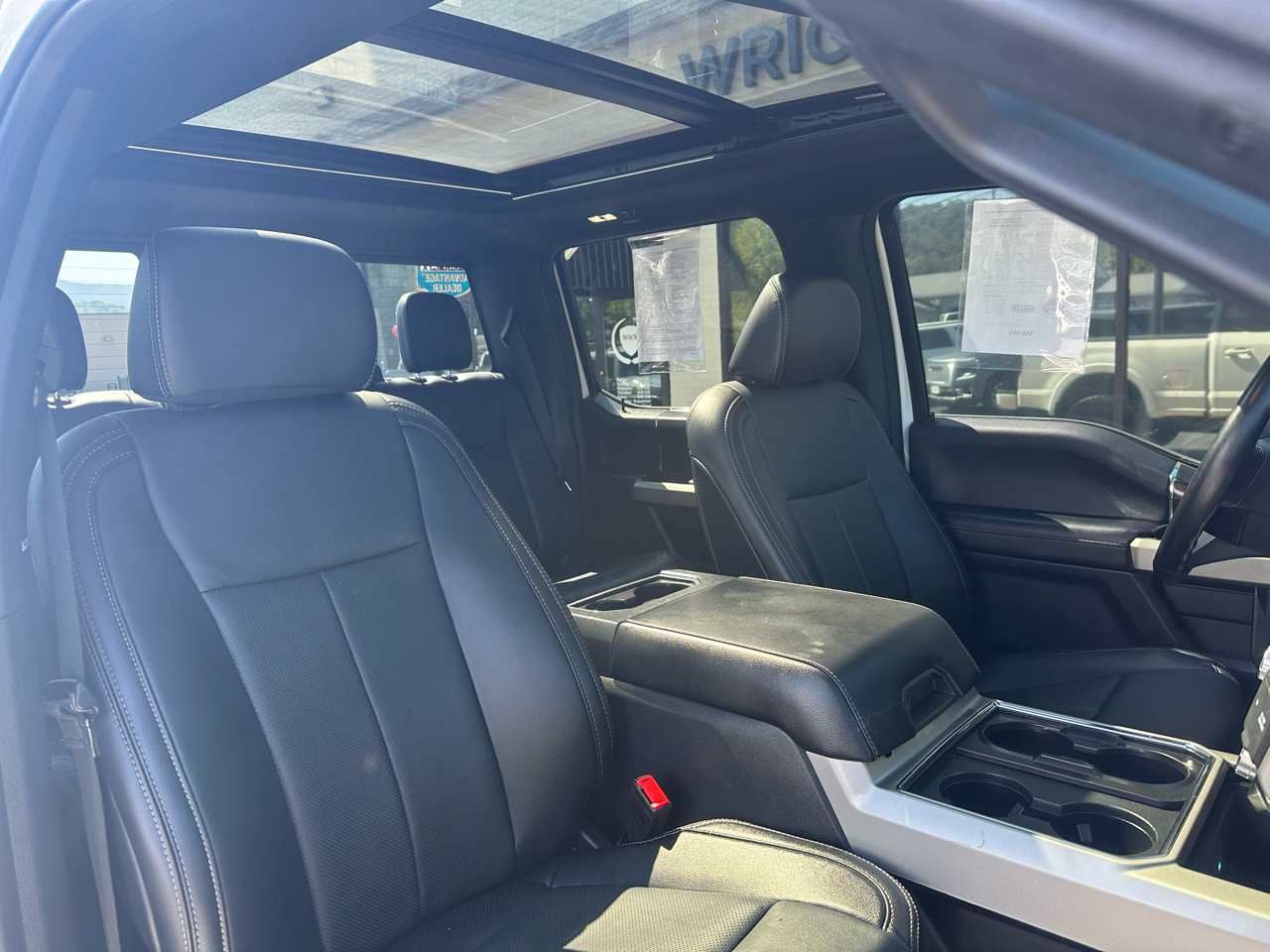 2022 Ford F-250 Lariat photo 15
