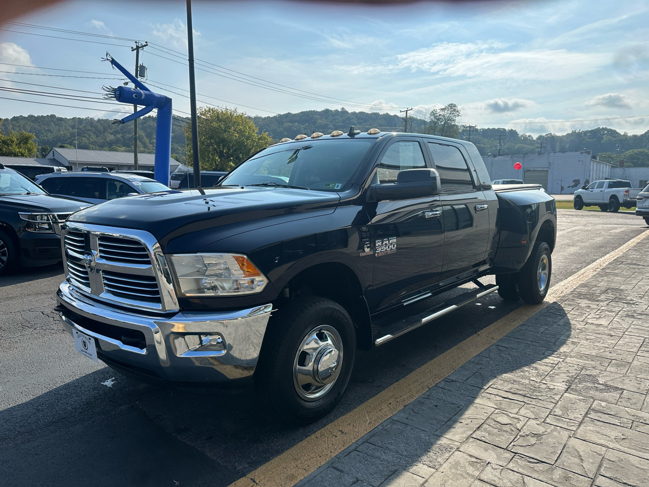 2015 Ram 3500 SLT photo 3