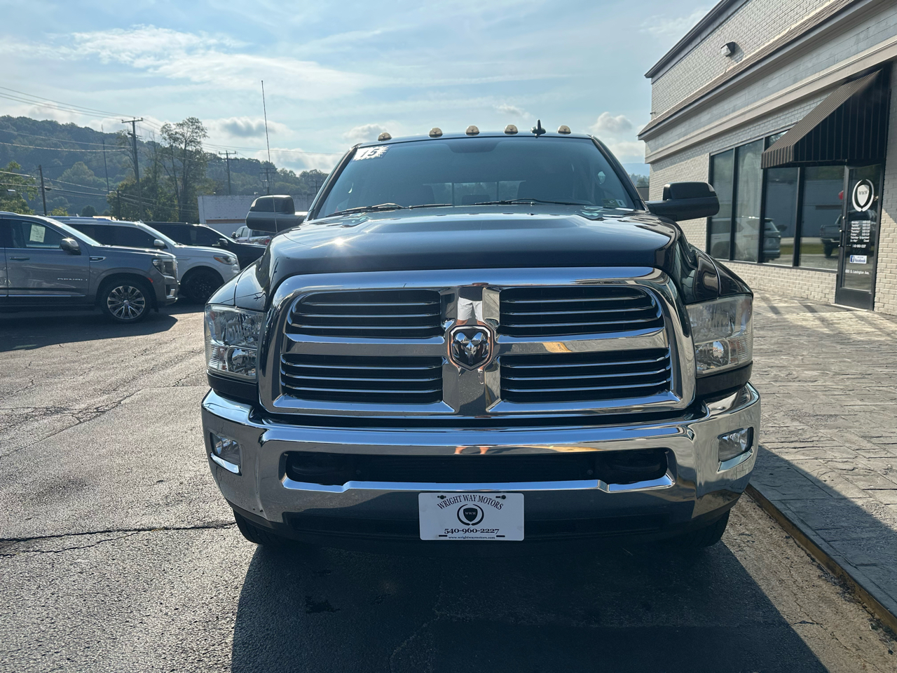 2015 Ram 3500 SLT photo 5