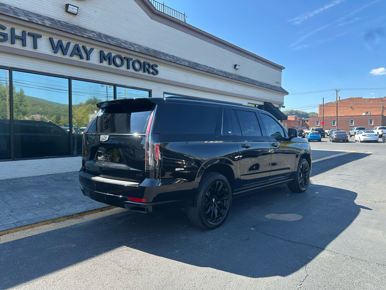 2023 Cadillac Escalade ESV Sport Platinum photo 2