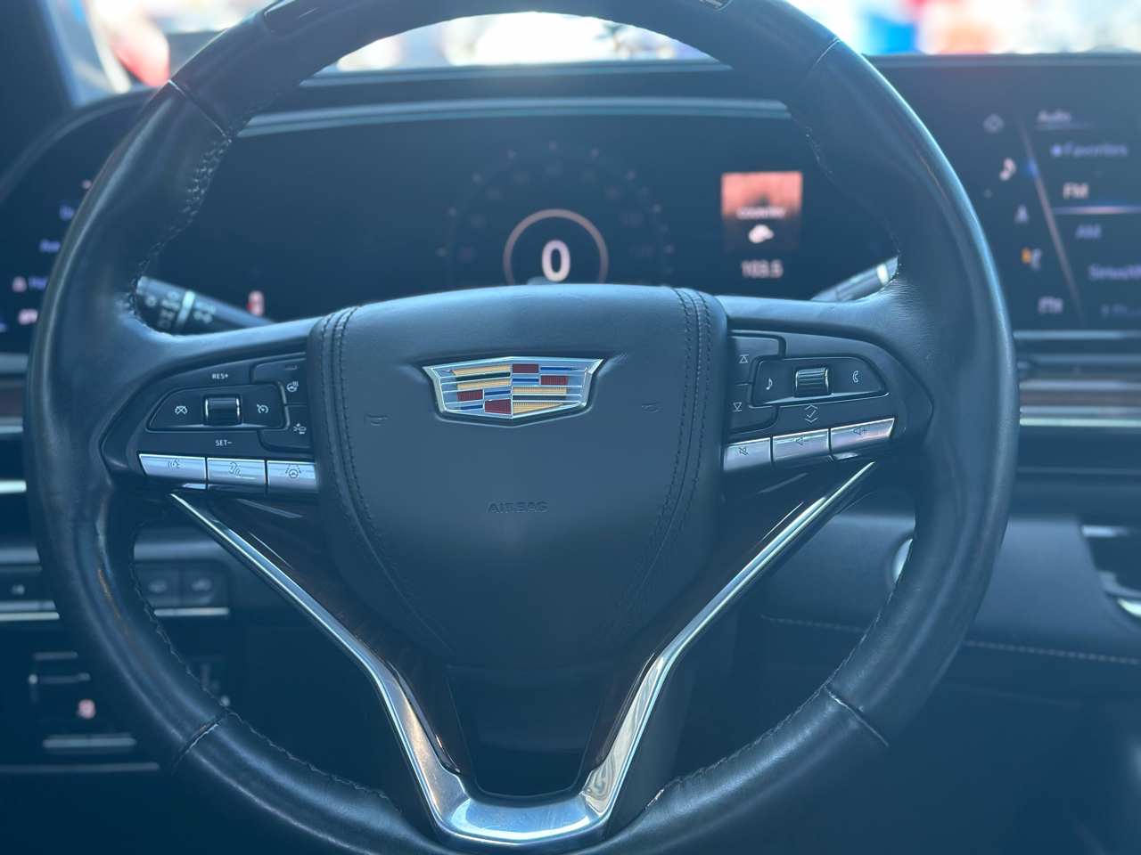 2023 Cadillac Escalade ESV Sport Platinum photo 13