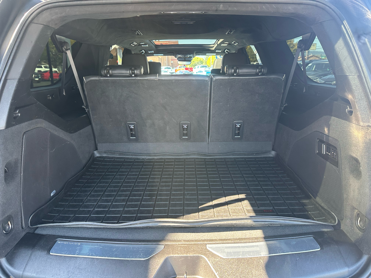 2023 Cadillac Escalade ESV Sport Platinum photo 25