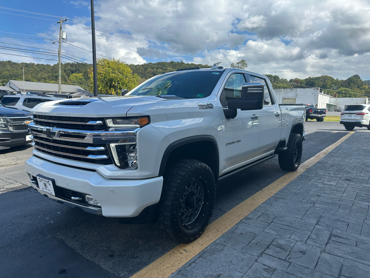 2023 Chevrolet Silverado 2500HD High Country photo 3