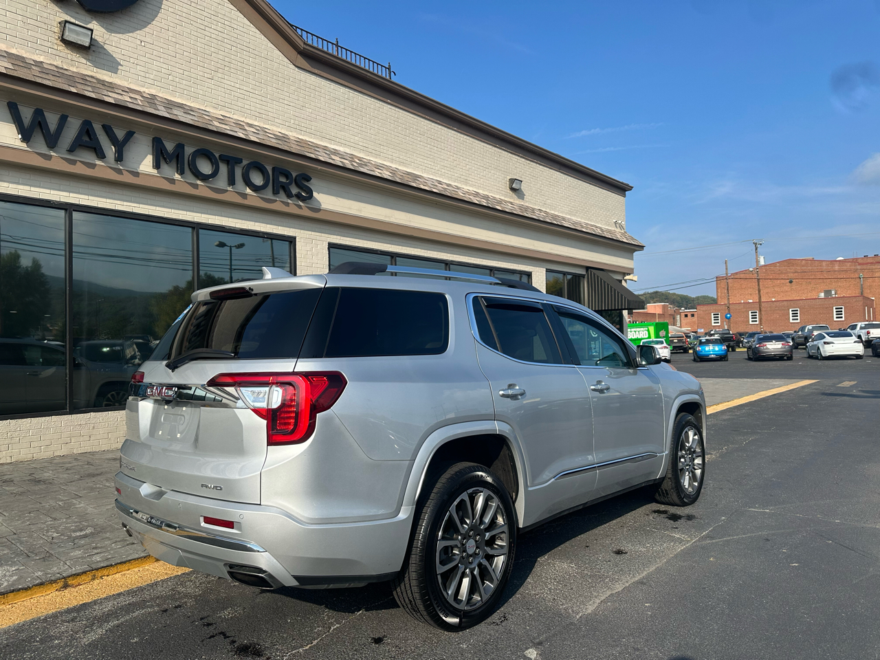 2020 Gmc Acadia Denali photo 2