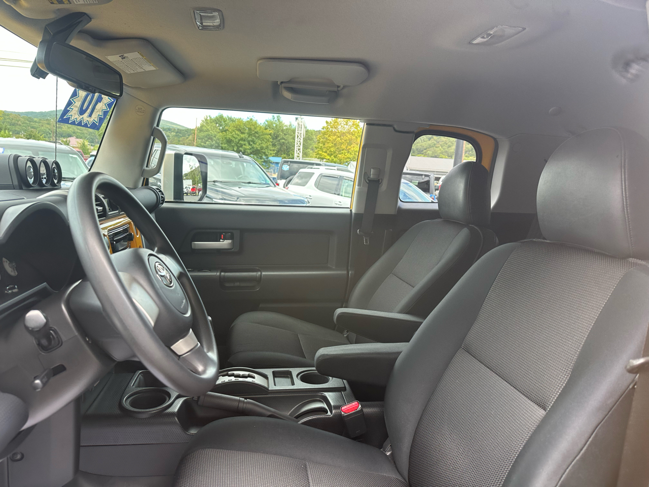 2010 Toyota FJ Cruiser Base photo 10