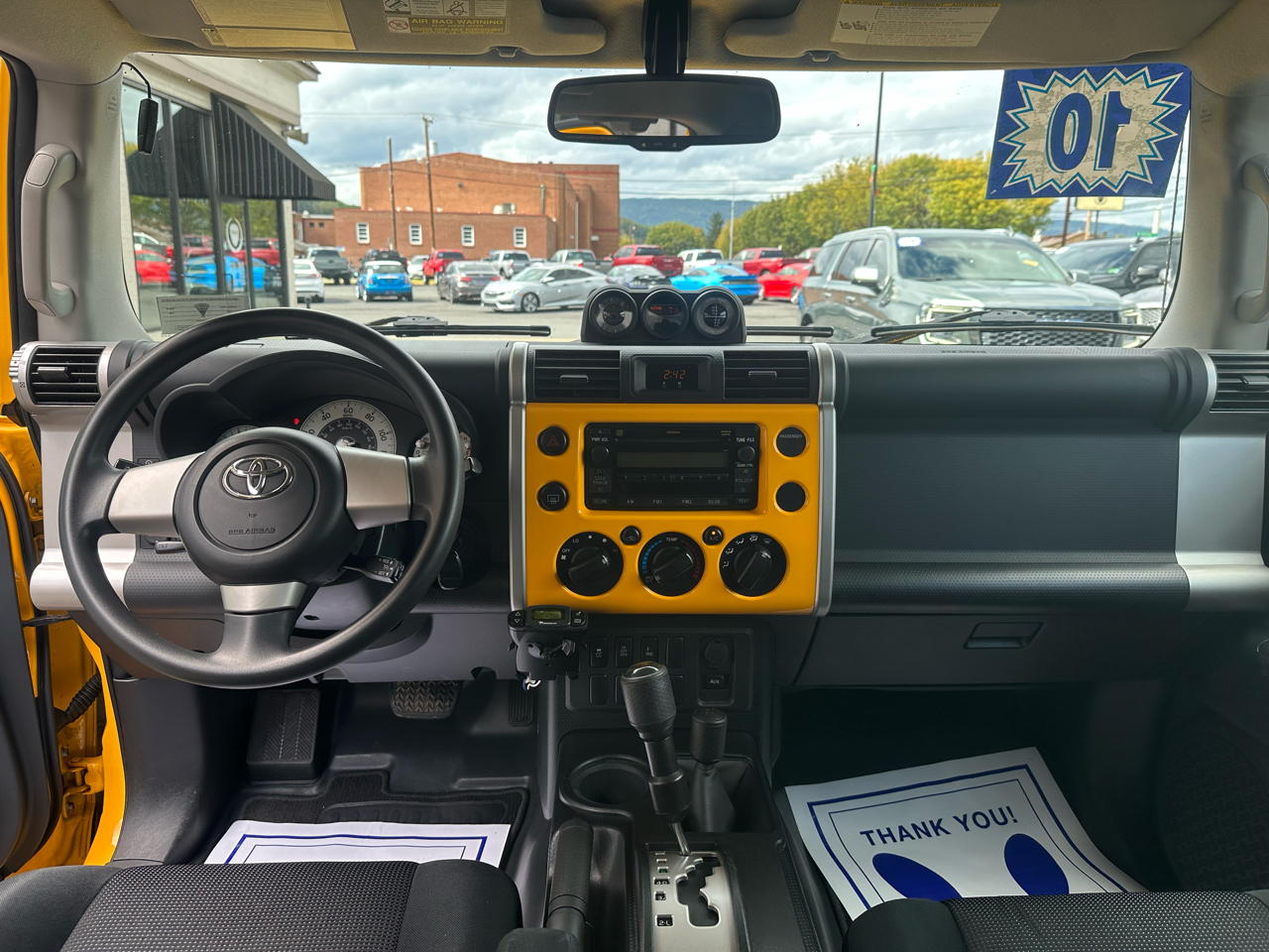 2010 Toyota FJ Cruiser Base photo 12
