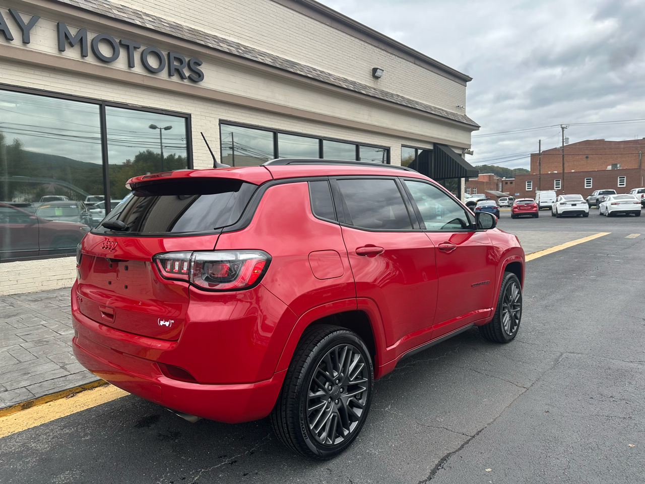 2022 Jeep Compass Red Edition photo 3