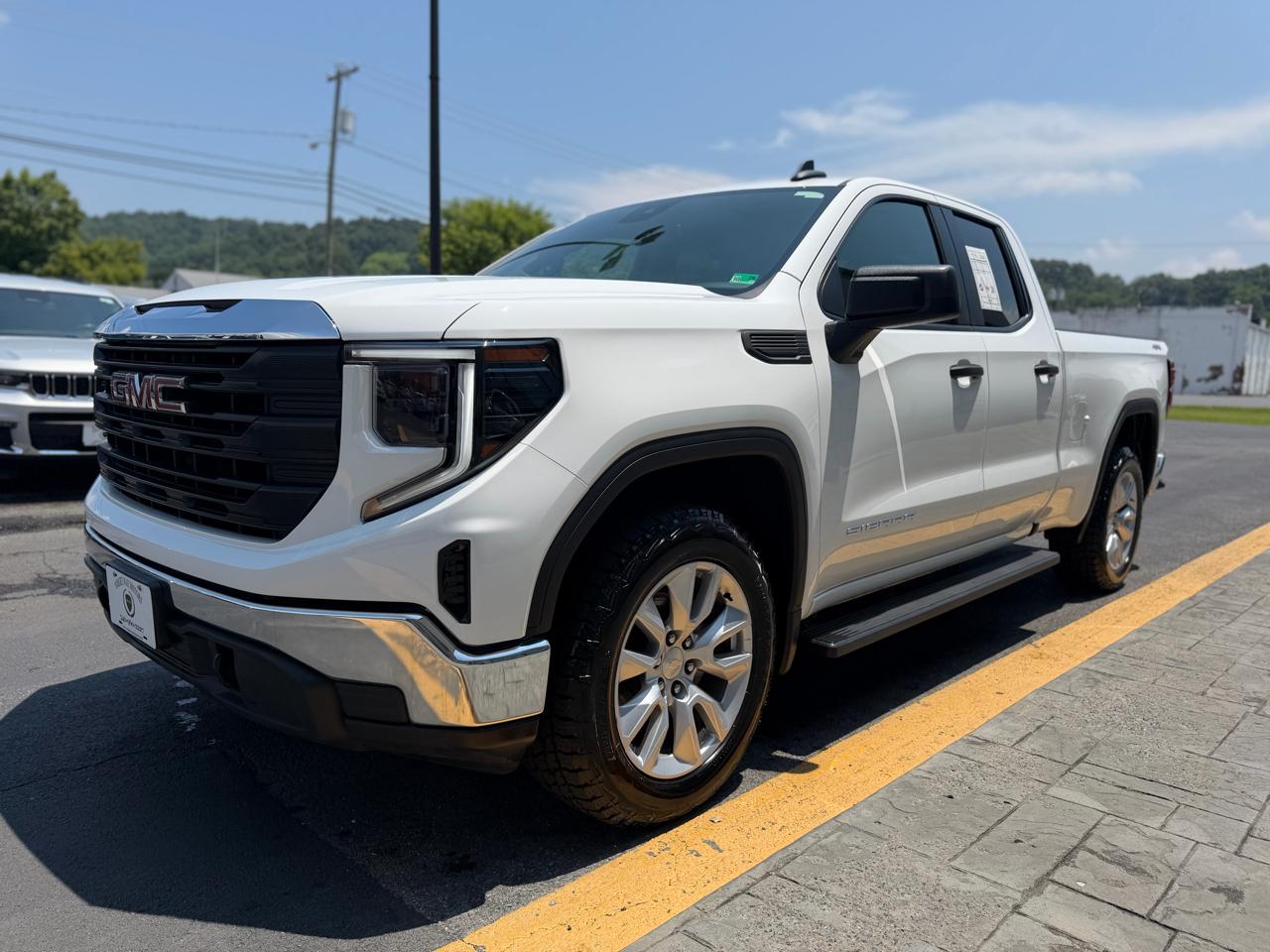 GMC Sierra 1500 4WD Double Cab 147" Pro 2024