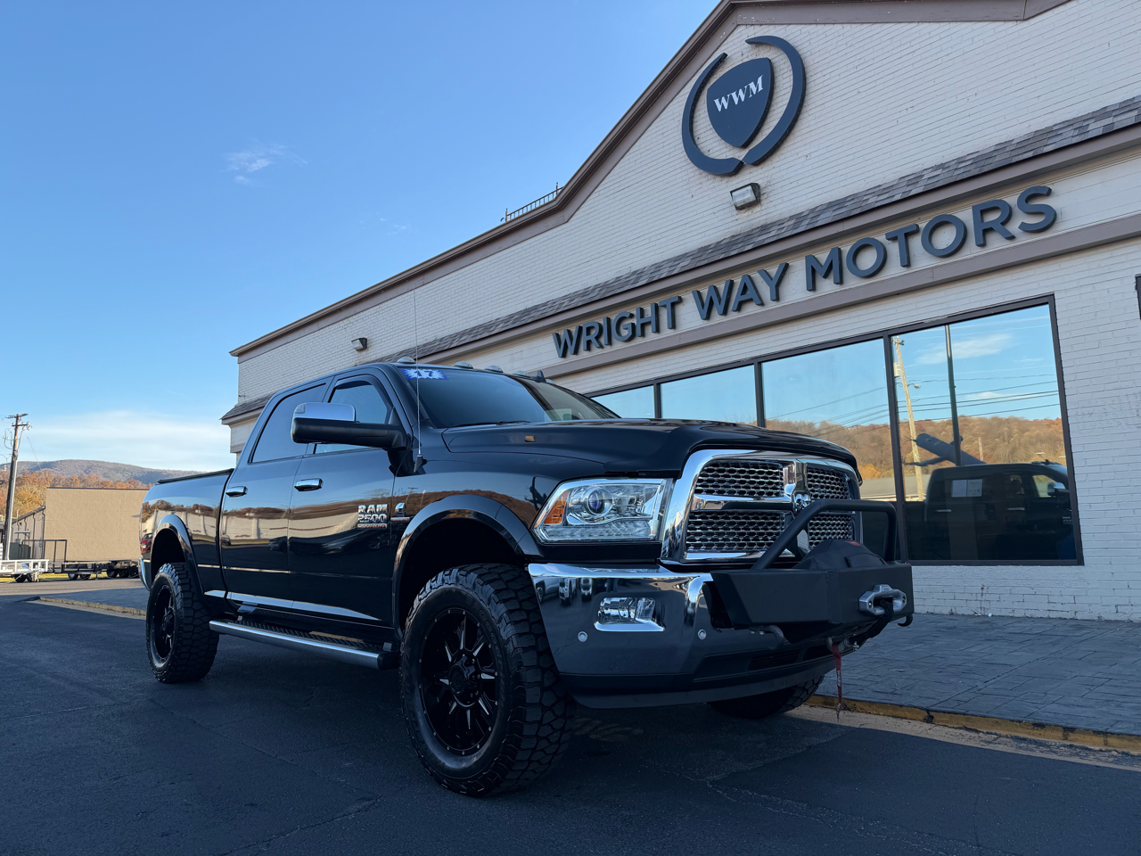 2017 RAM 2500 LARAMIE 4X4 CREW CAB 6'4"