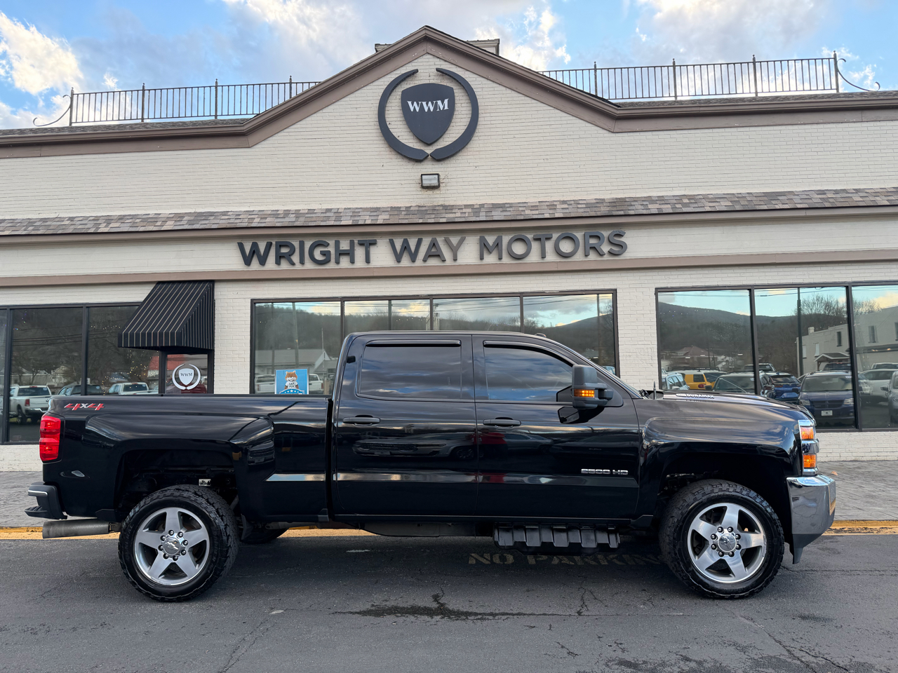 2019 Chevrolet Silverado 2500HD Work Truck photo 2