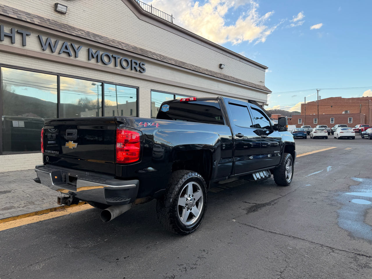 2019 Chevrolet Silverado 2500HD Work Truck photo 3