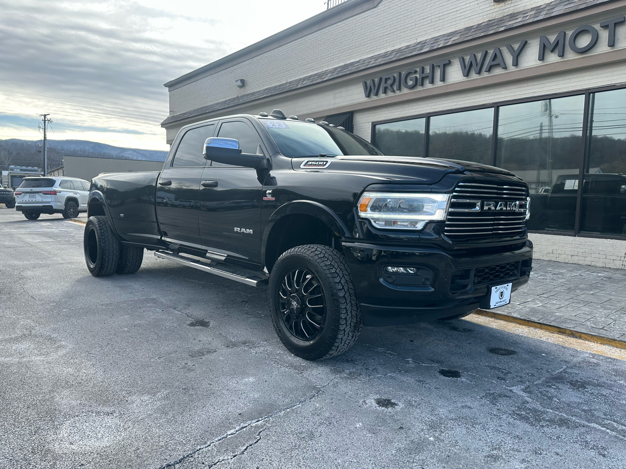 2022 RAM Ram 3500 Pickup Laramie's photo