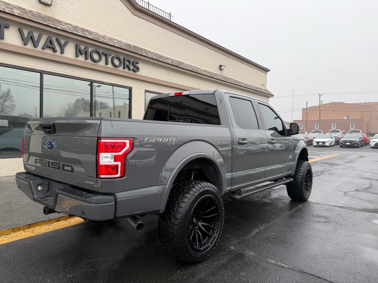 Ford F-150 4WD SuperCrew 139" XLT 2020