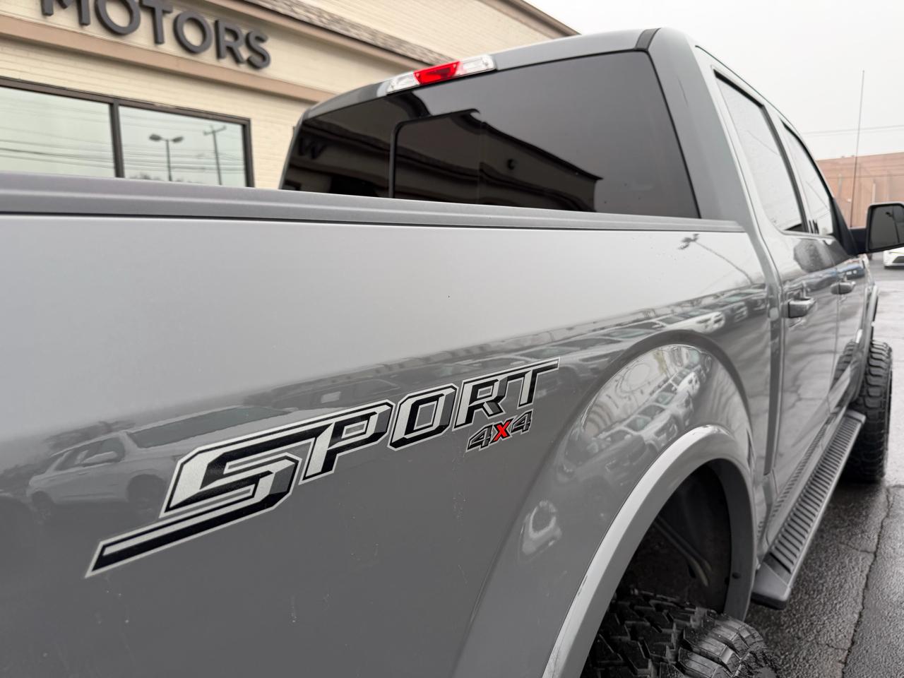 Ford F-150 4WD SuperCrew 139" XLT 2020