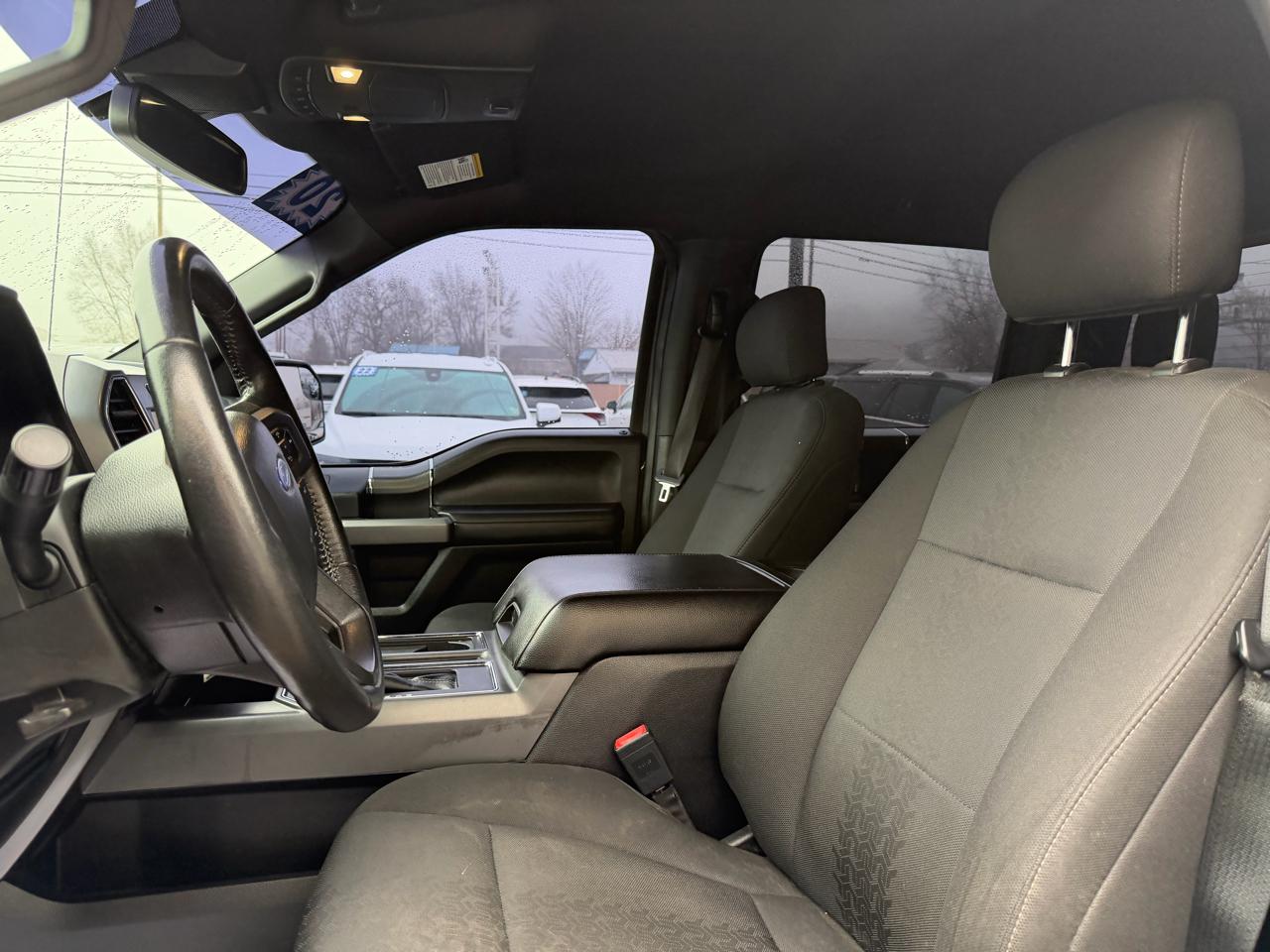 Ford F-150 4WD SuperCrew 139" XLT 2020