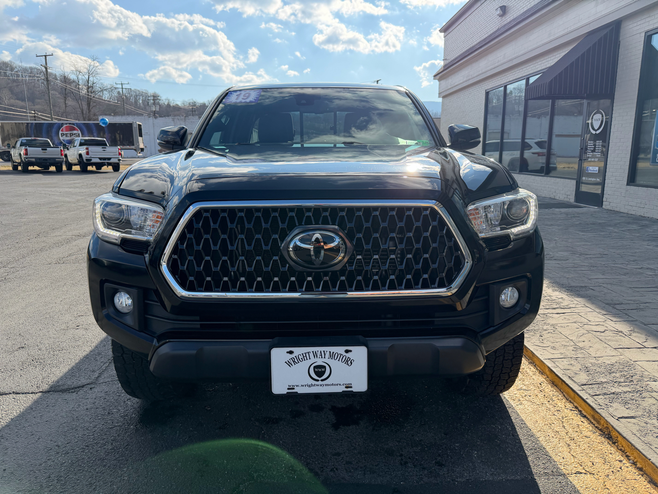 Toyota Tacoma  2019