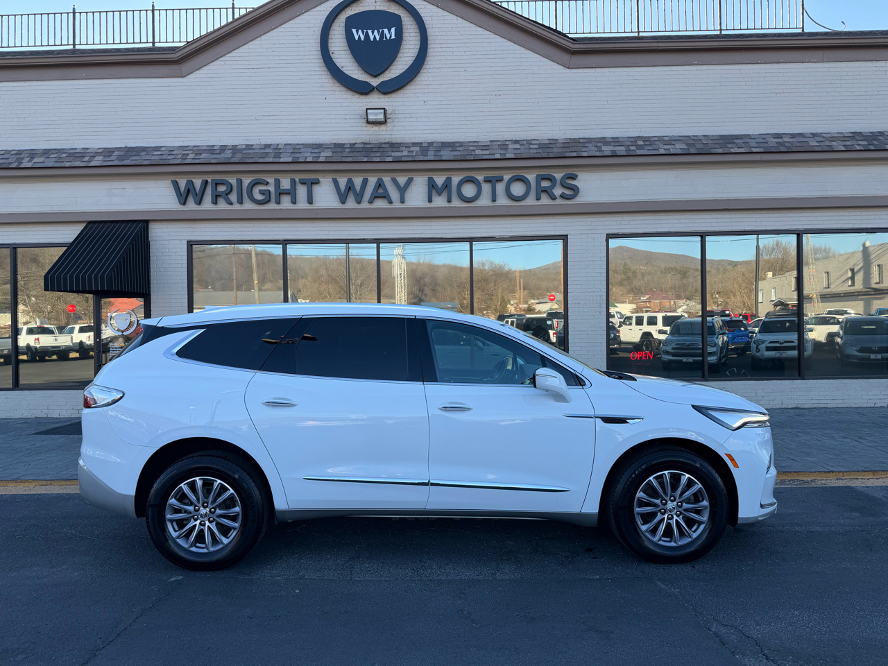 Buick Enclave AWD 4dr Premium 2024