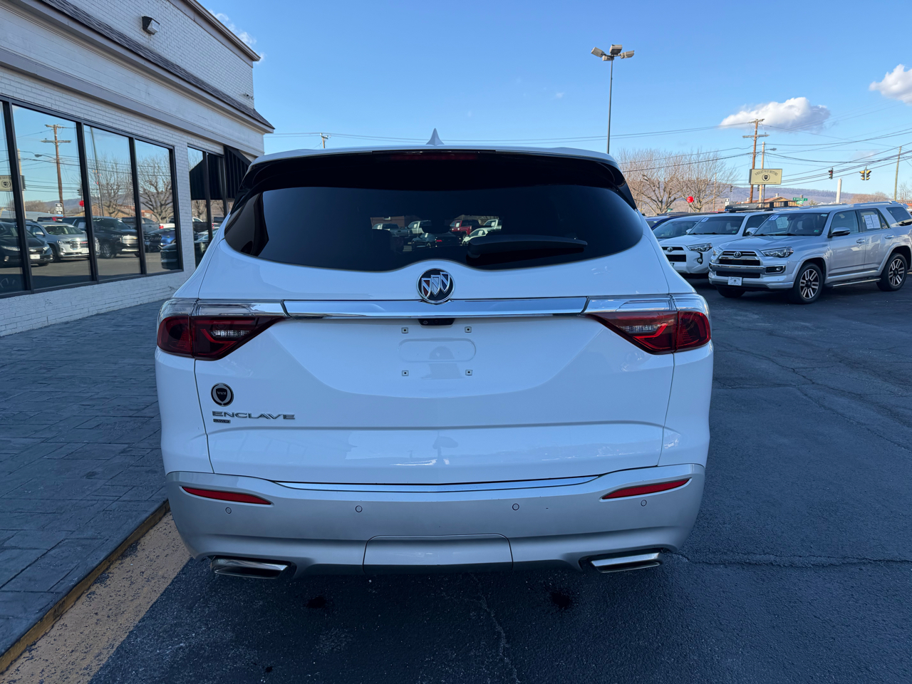 Buick Enclave AWD 4dr Premium 2024