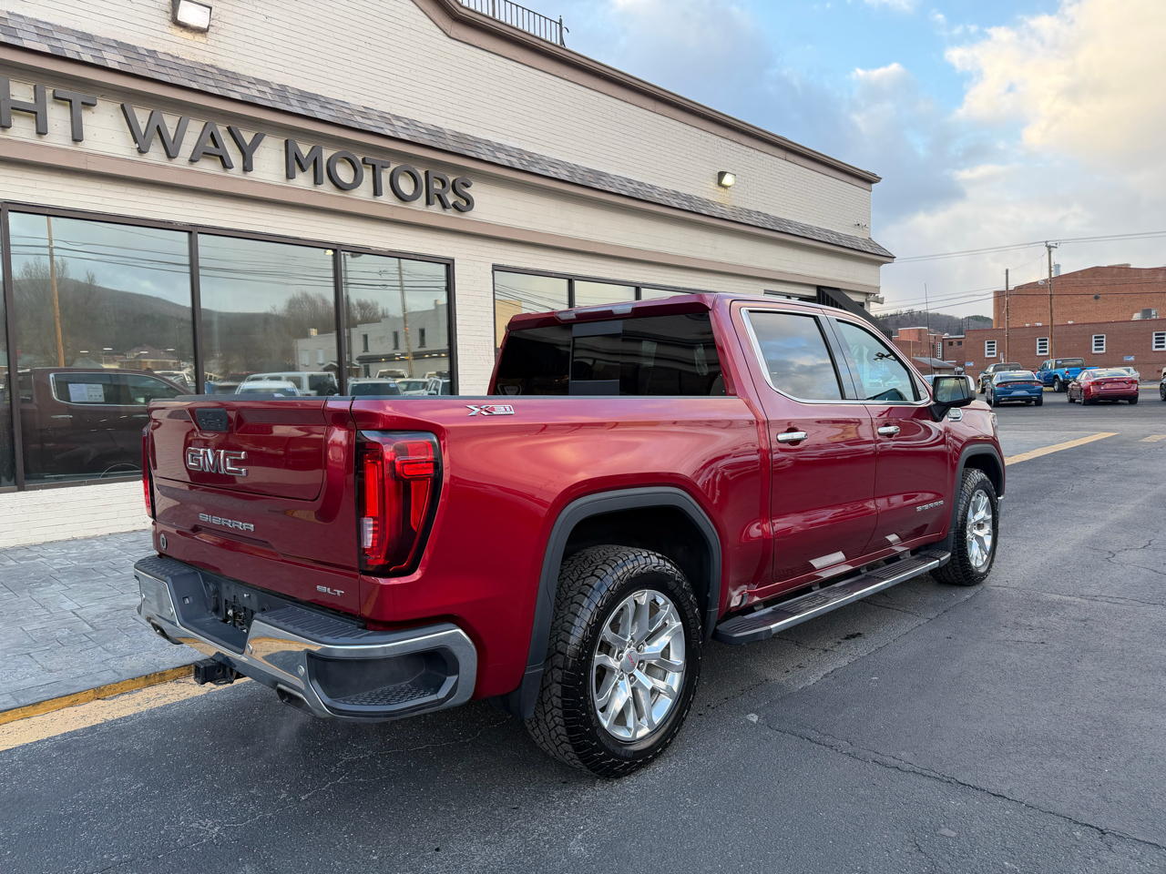 GMC Sierra 1500 4WD Crew Cab 147" SLT 2020