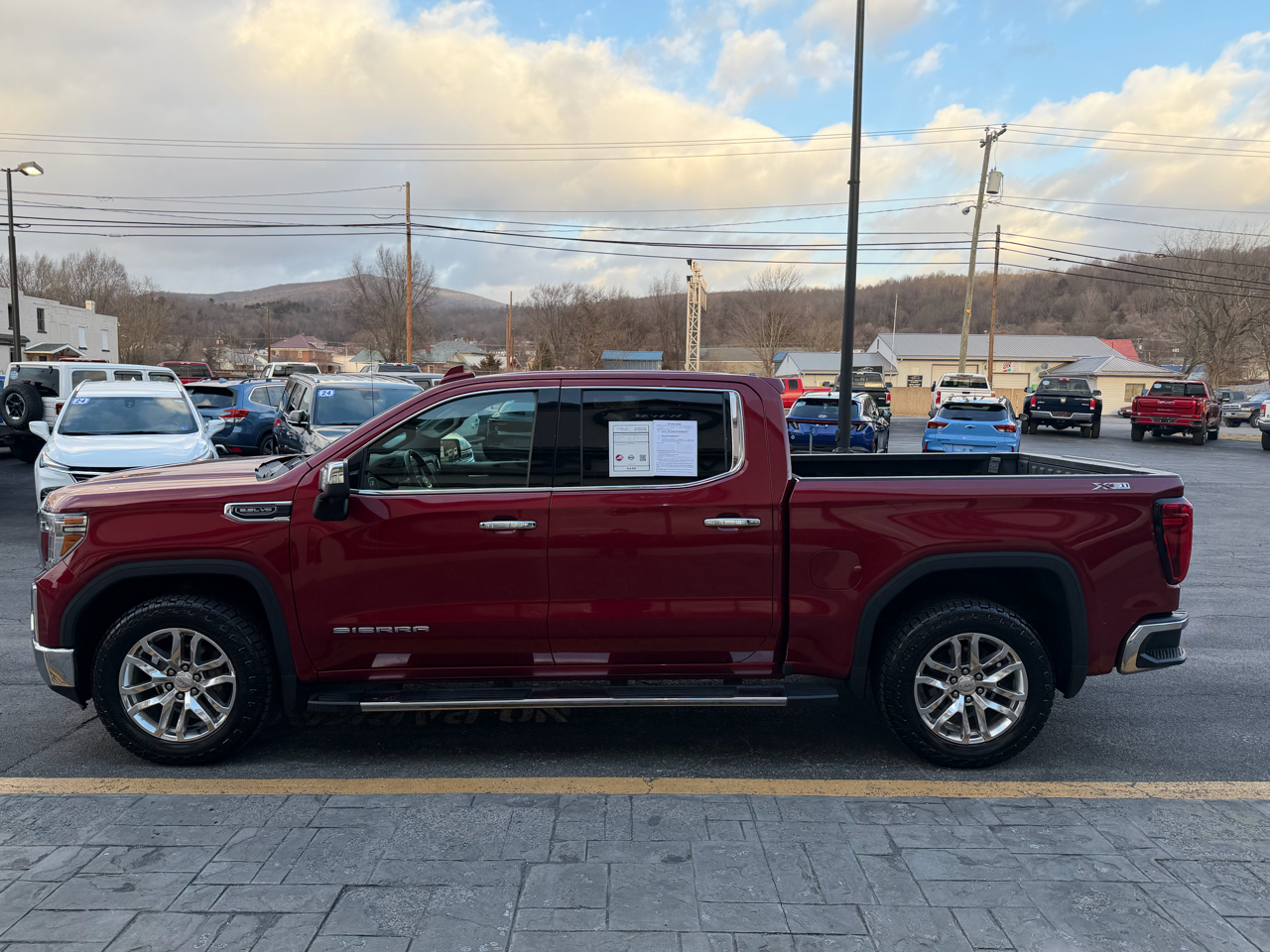 GMC Sierra 1500 4WD Crew Cab 147" SLT 2020