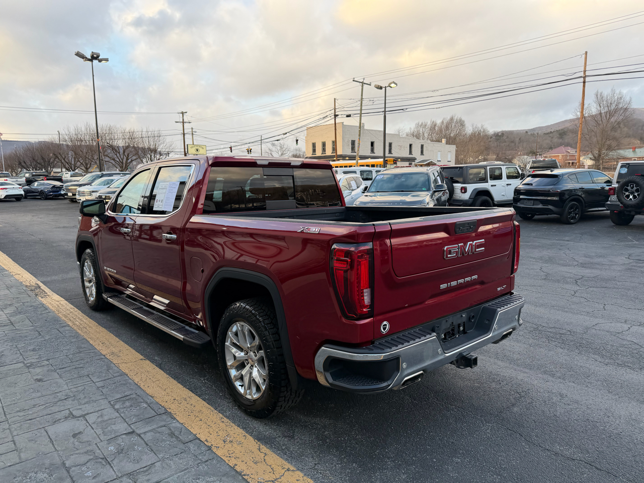 GMC Sierra 1500 4WD Crew Cab 147" SLT 2020