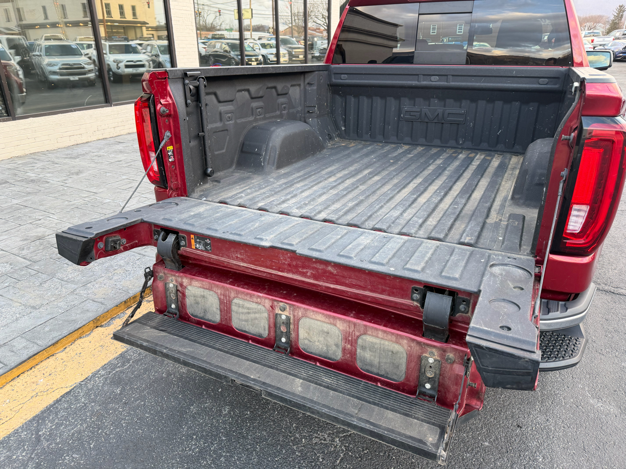 GMC Sierra 1500 4WD Crew Cab 147" SLT 2020