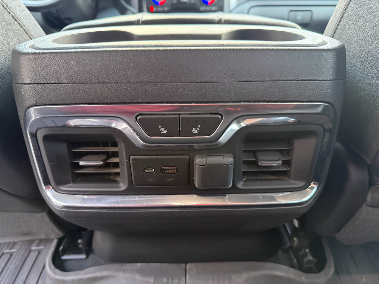 GMC Sierra 1500 4WD Crew Cab 147" SLT 2020