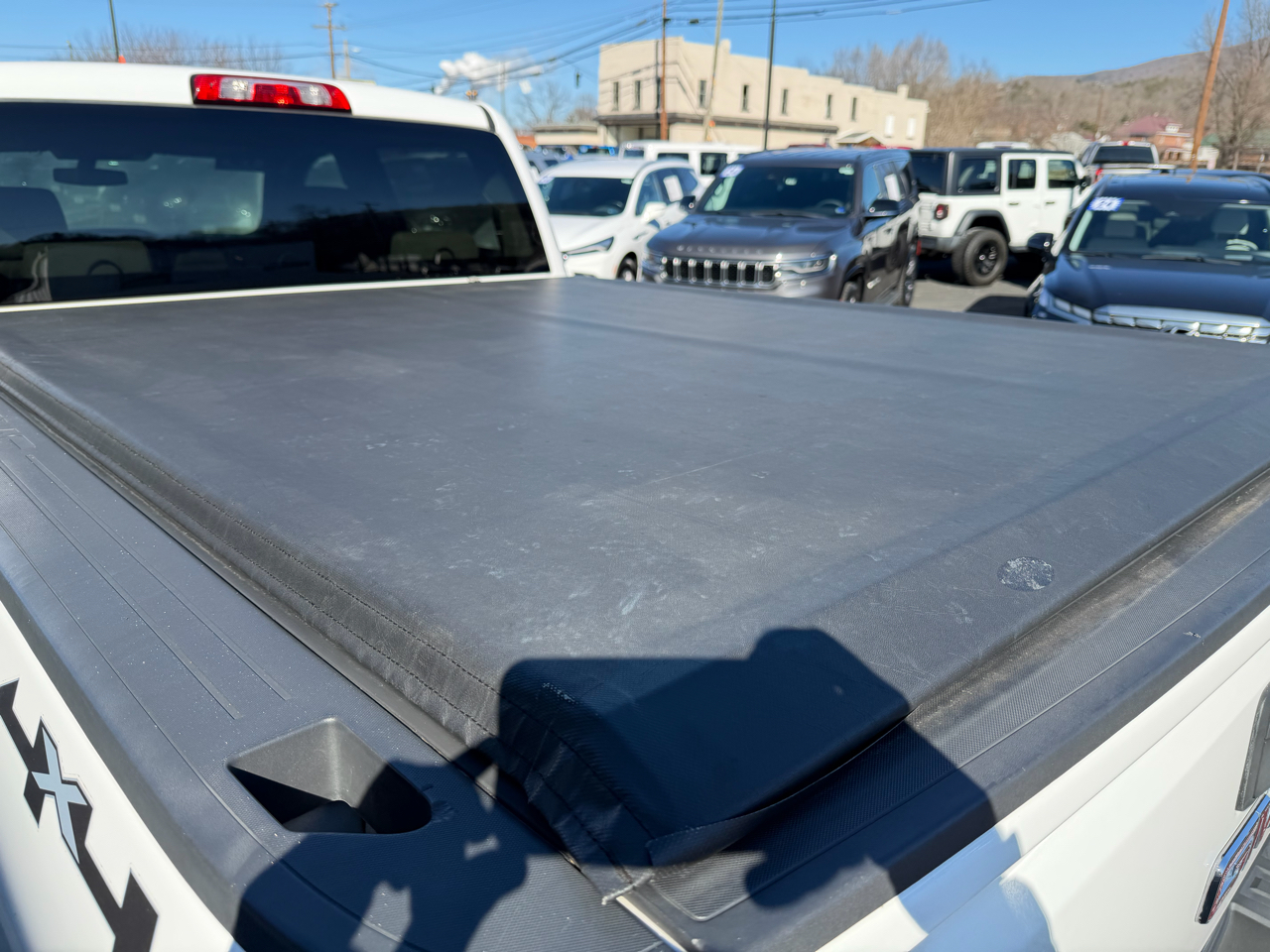 GMC Sierra 2500HD 4WD Crew Cab 153.7" 2015