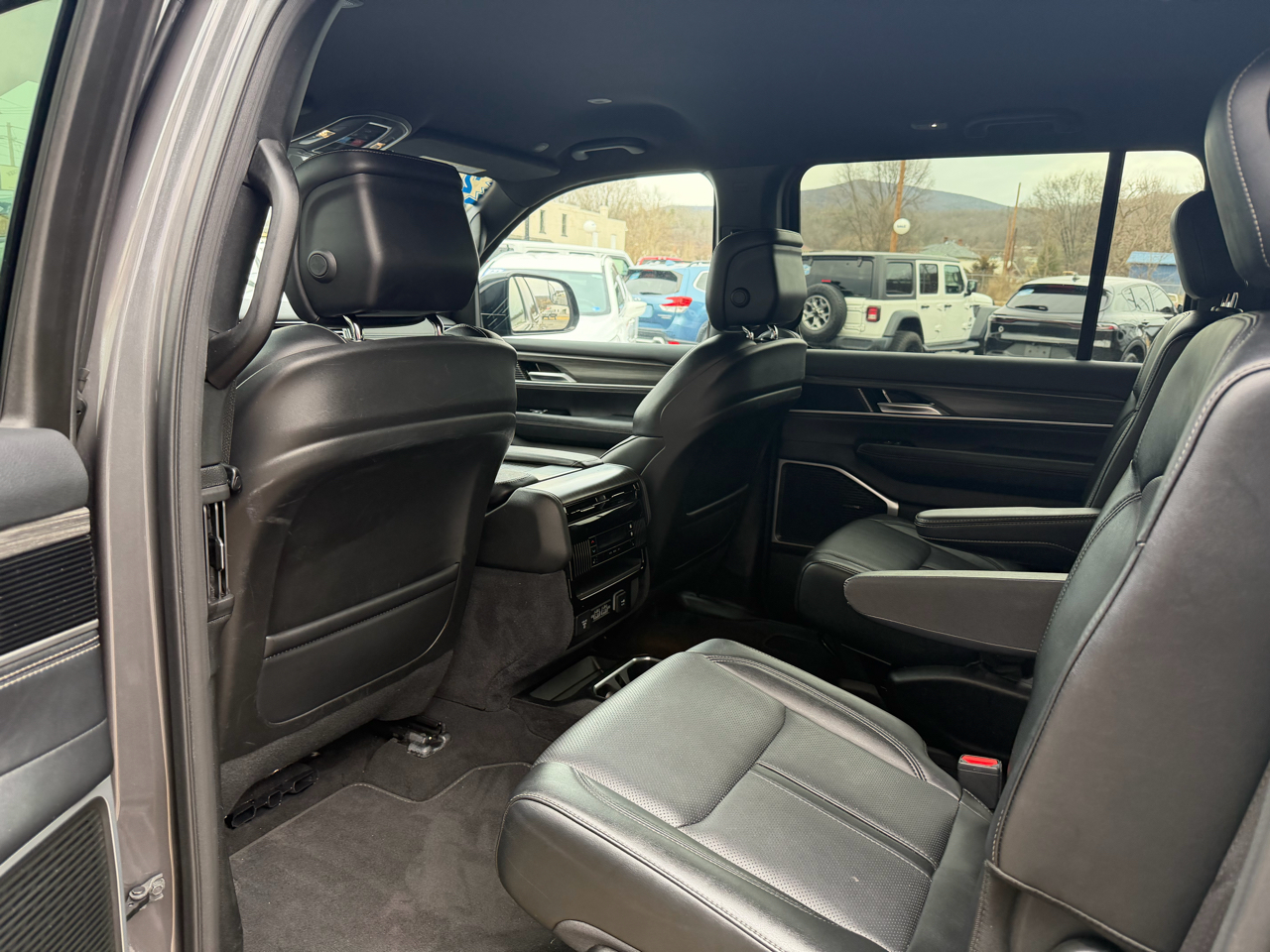 Jeep Wagoneer Series II 4x4 2024