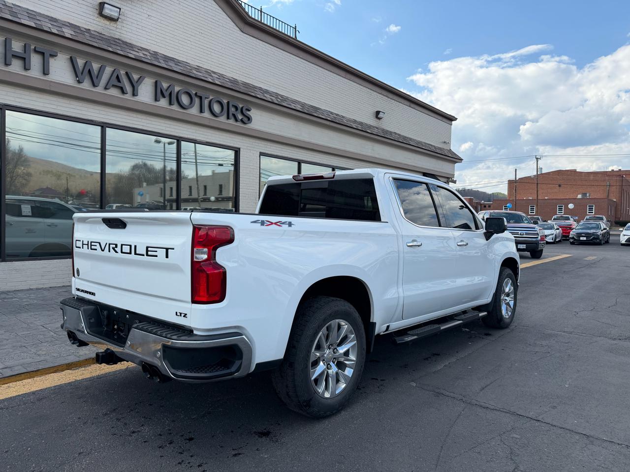 Chevrolet Silverado 1500 4WD Crew Cab 147" LTZ 2021
