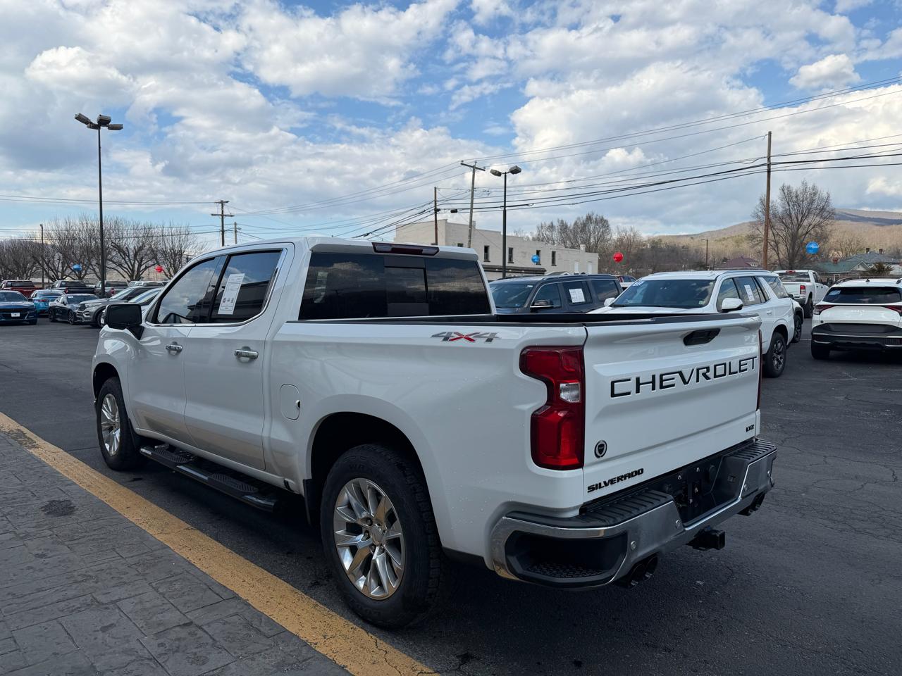 Chevrolet Silverado 1500 4WD Crew Cab 147" LTZ 2021