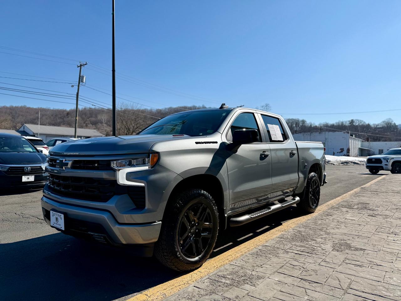 Chevrolet Silverado 1500 4WD Crew Cab 147" RST 2026