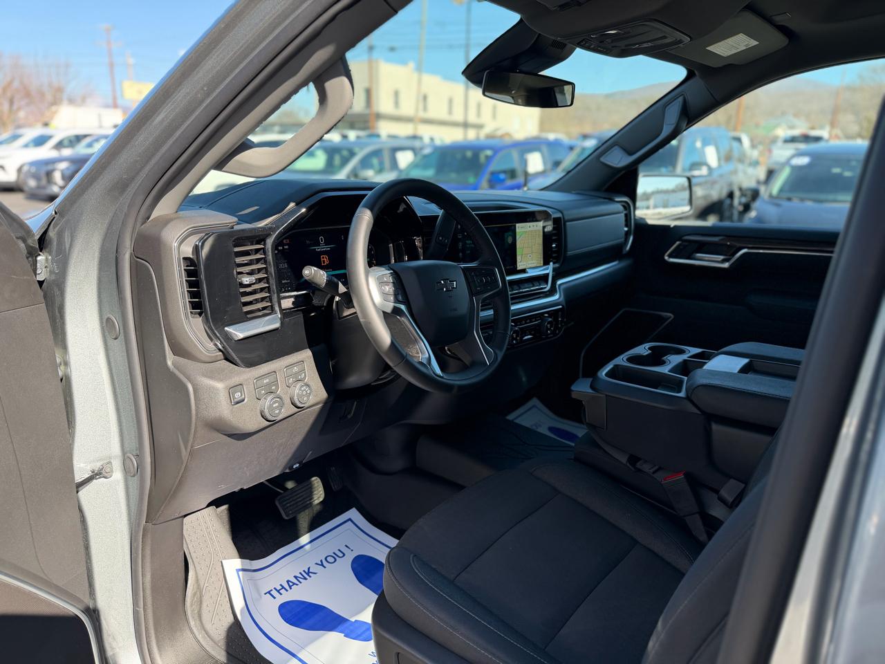 Chevrolet Silverado 1500 4WD Crew Cab 147" RST 2026