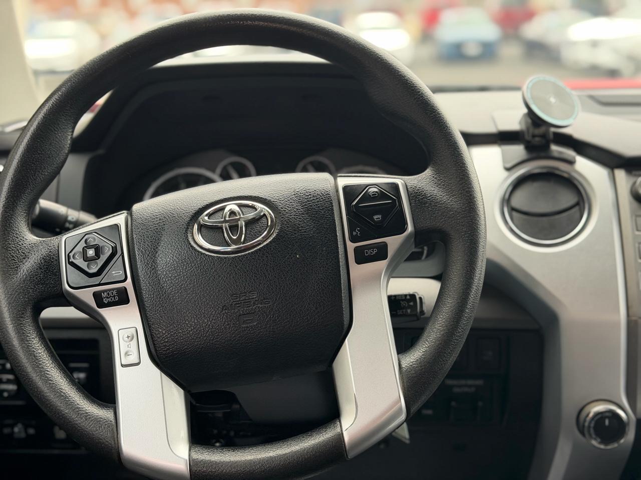 Toyota Tundra  2016